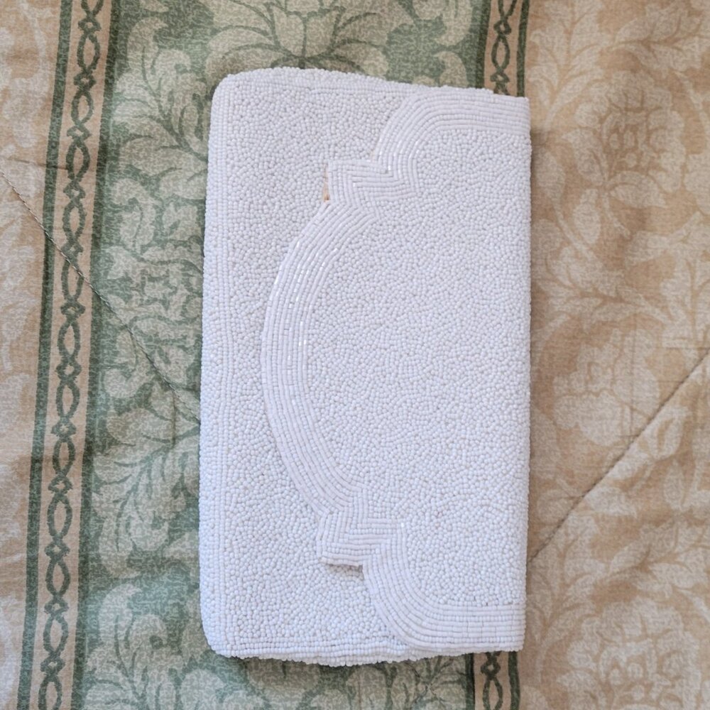Walborg white beaded clutch purse
